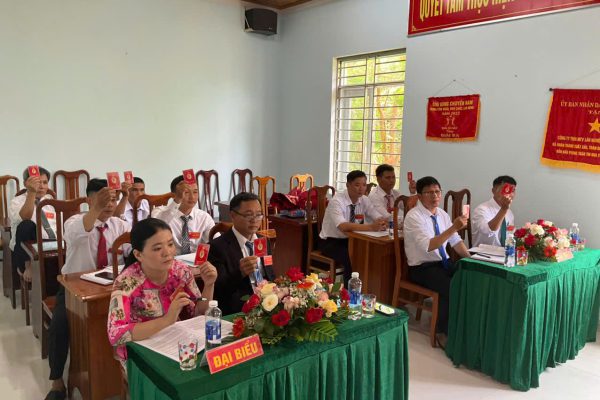 Báo cáo thực trạng quản lý và cơ cấu tổ chức 6 tháng đầu năm 2025